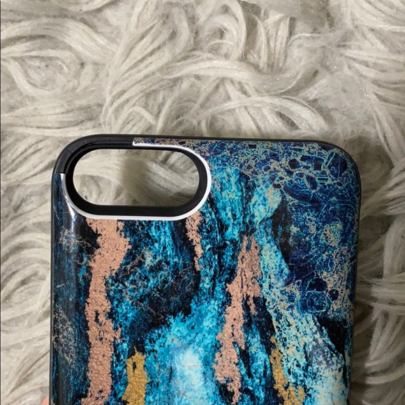 Charging iPhone 7 Plus case - Picture 3 of 3